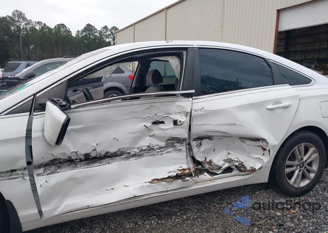 2015 Hyundai Sonata Se z USA, uszkodzony, nr VIN 5NPE24AF2FH202148